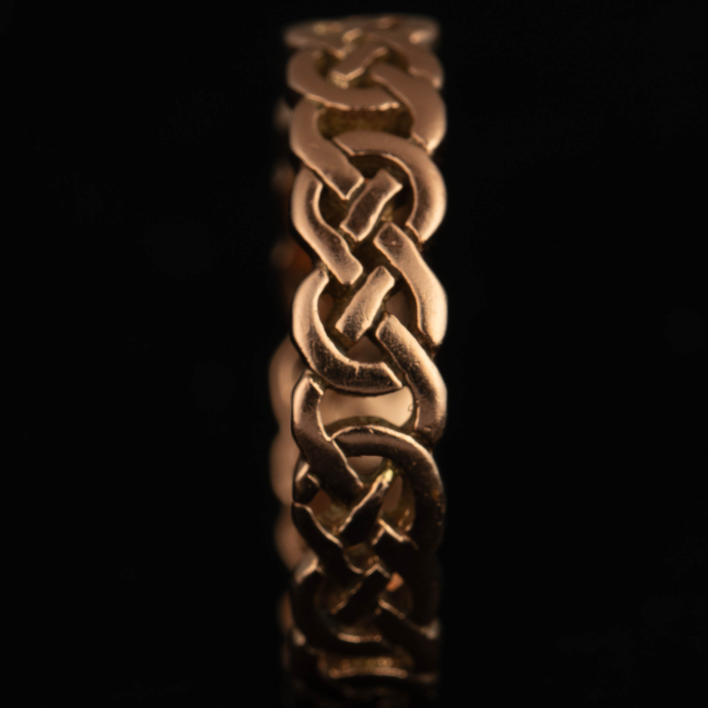 9ct Rose Gold Celtic Band Ring - Image 4