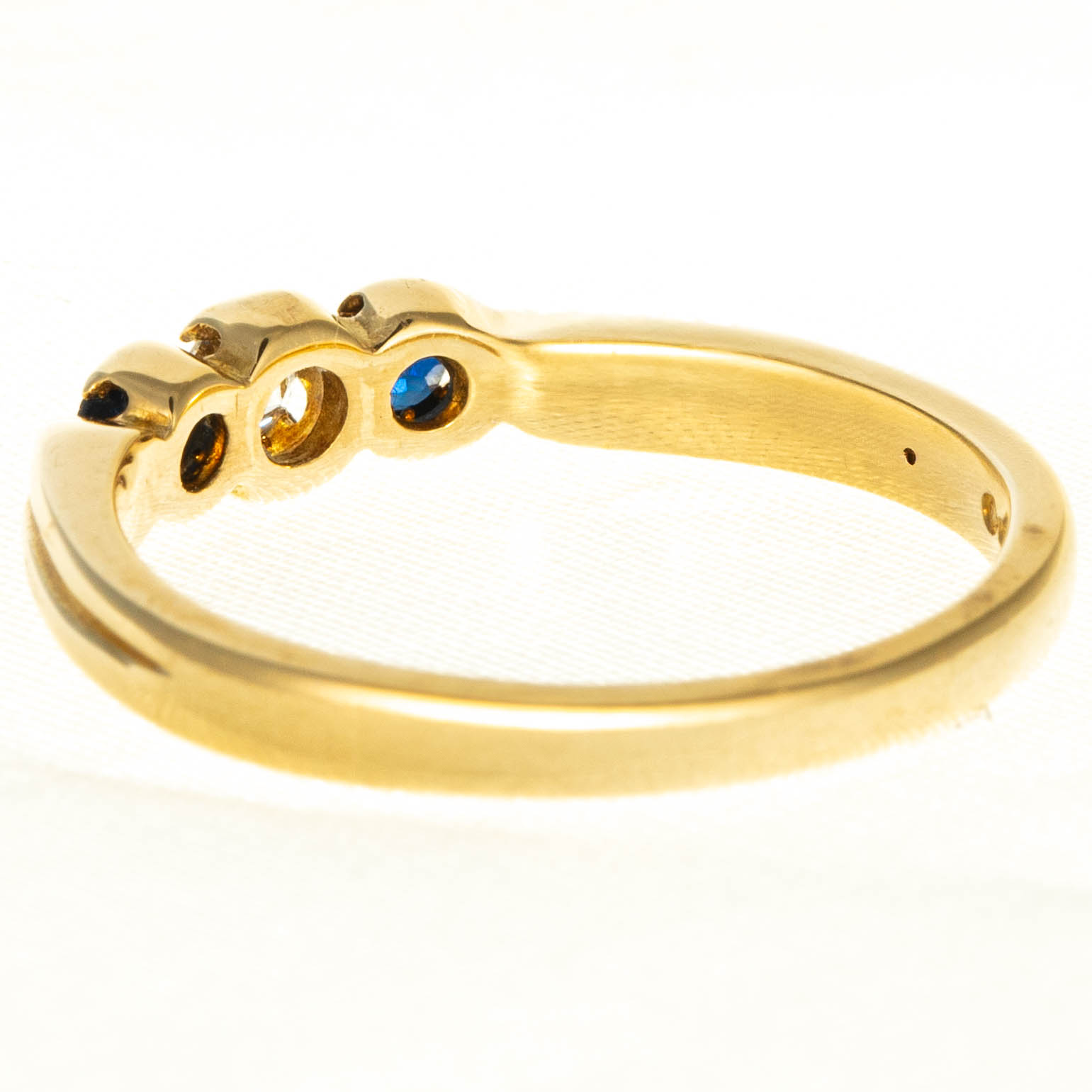 18ct Gold Diamond & Sapphire Ring - Image 3