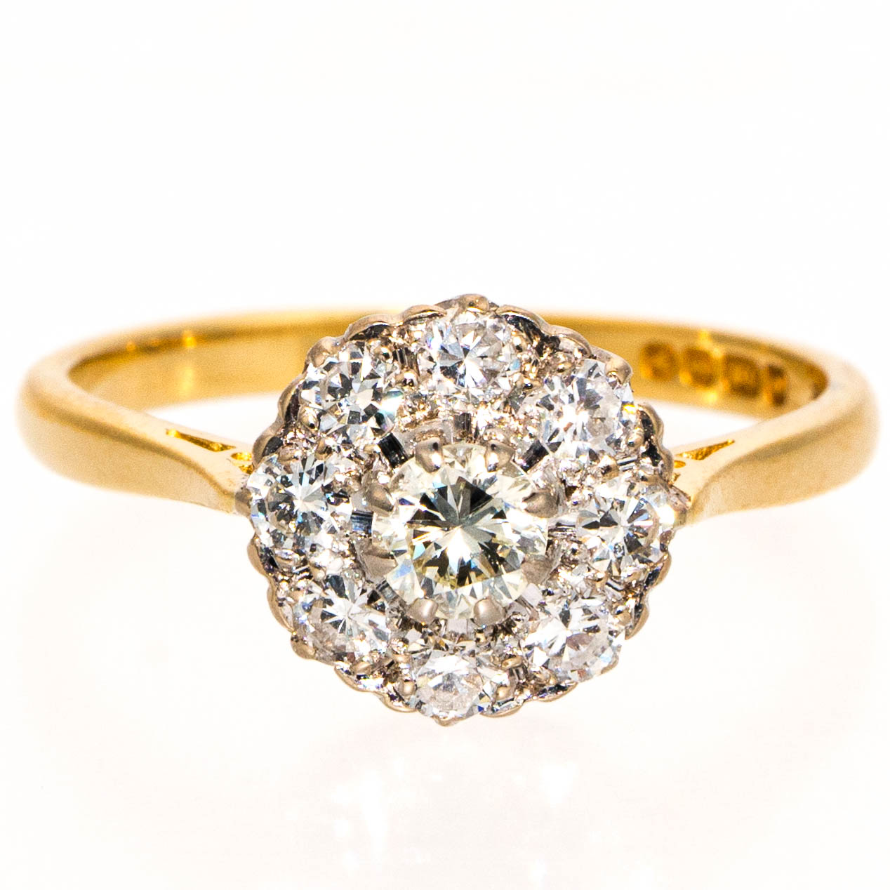 18ct Yellow Gold Diamond Cluster Ring - Image 2
