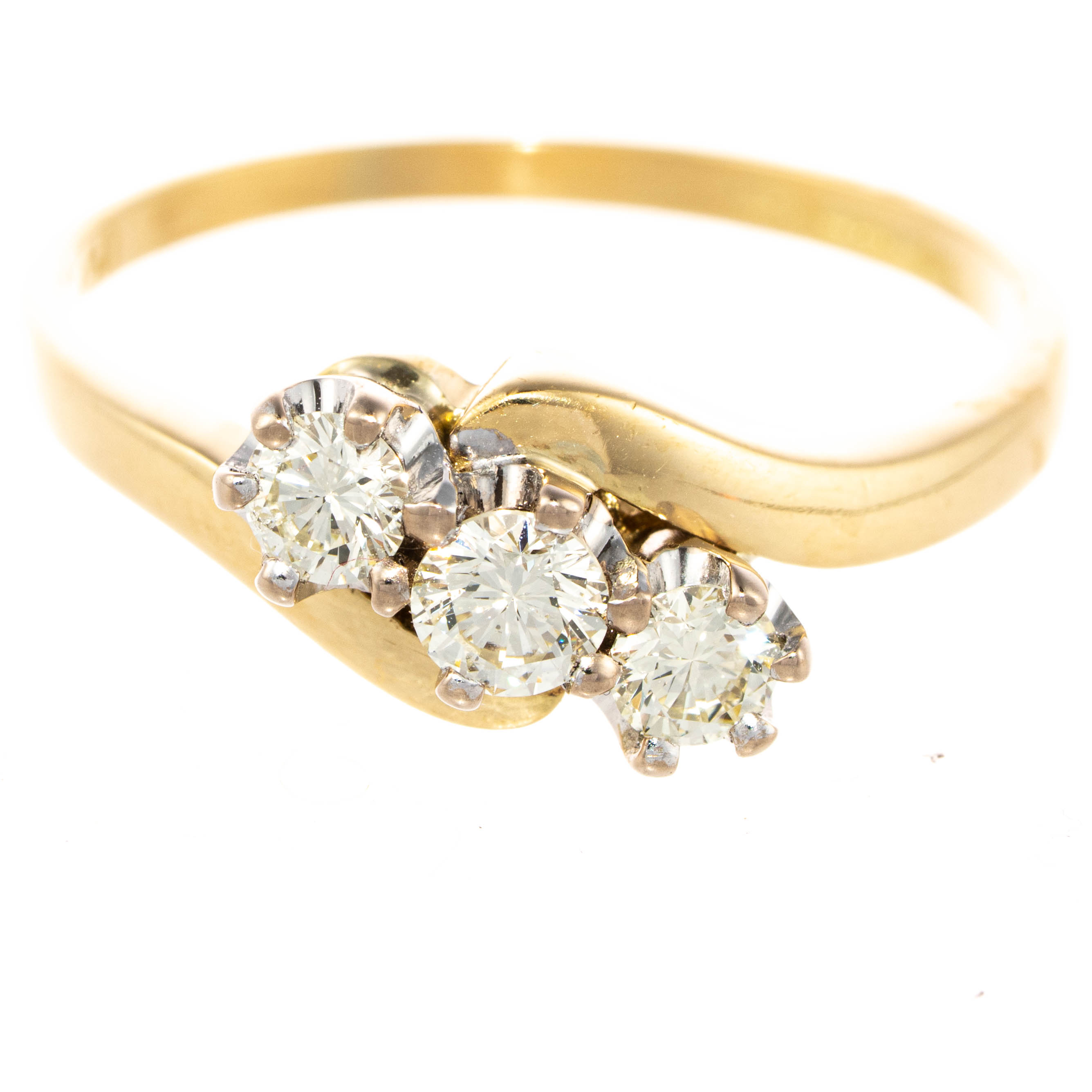 18ct Gold Trilogy Diamond Twist Ring - Image 2