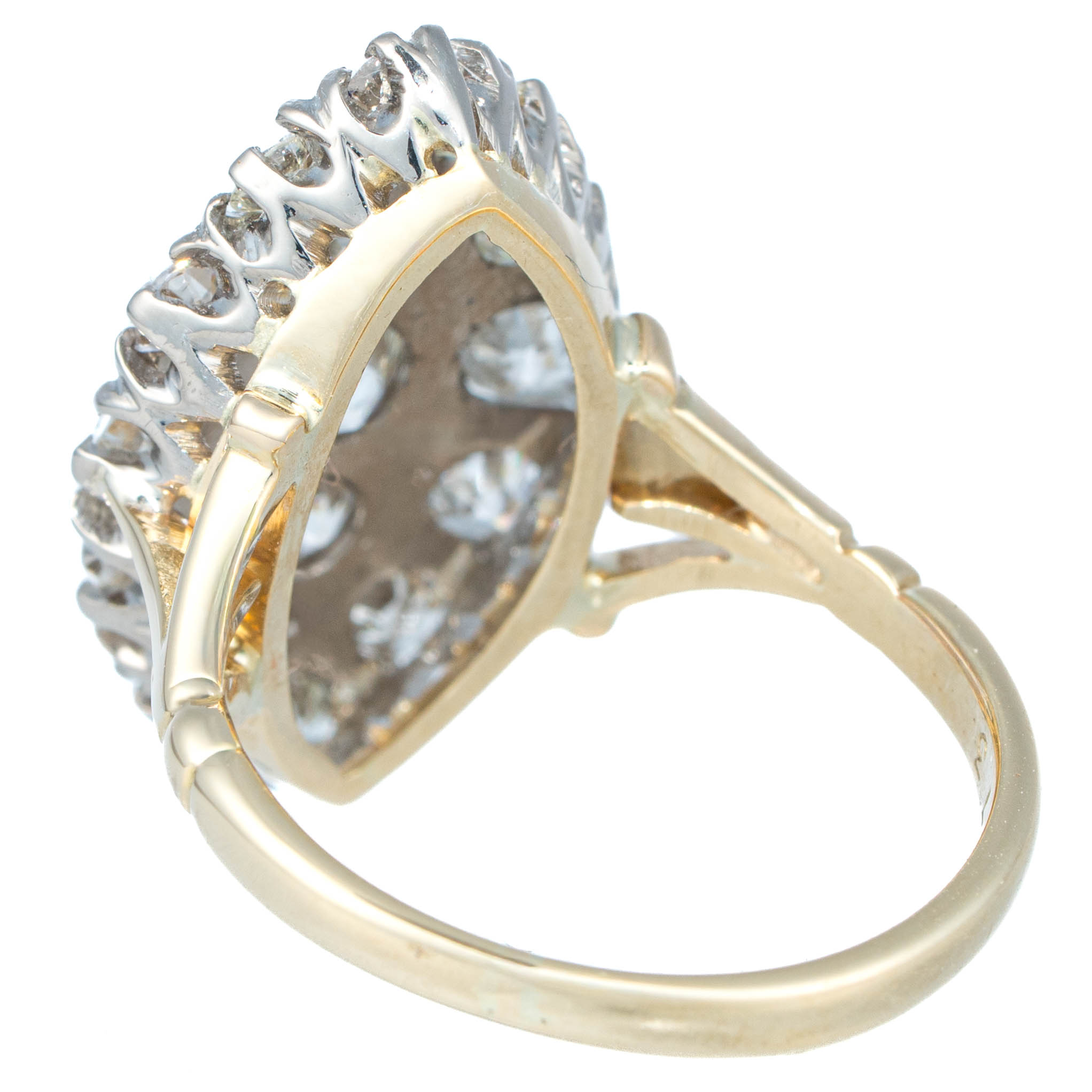 18ct Gold Oval Diamond Cluster Ring - Image 3
