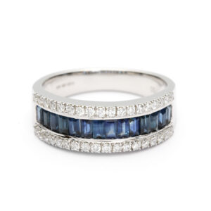 18ct White Gold Sapphire Diamond Ring